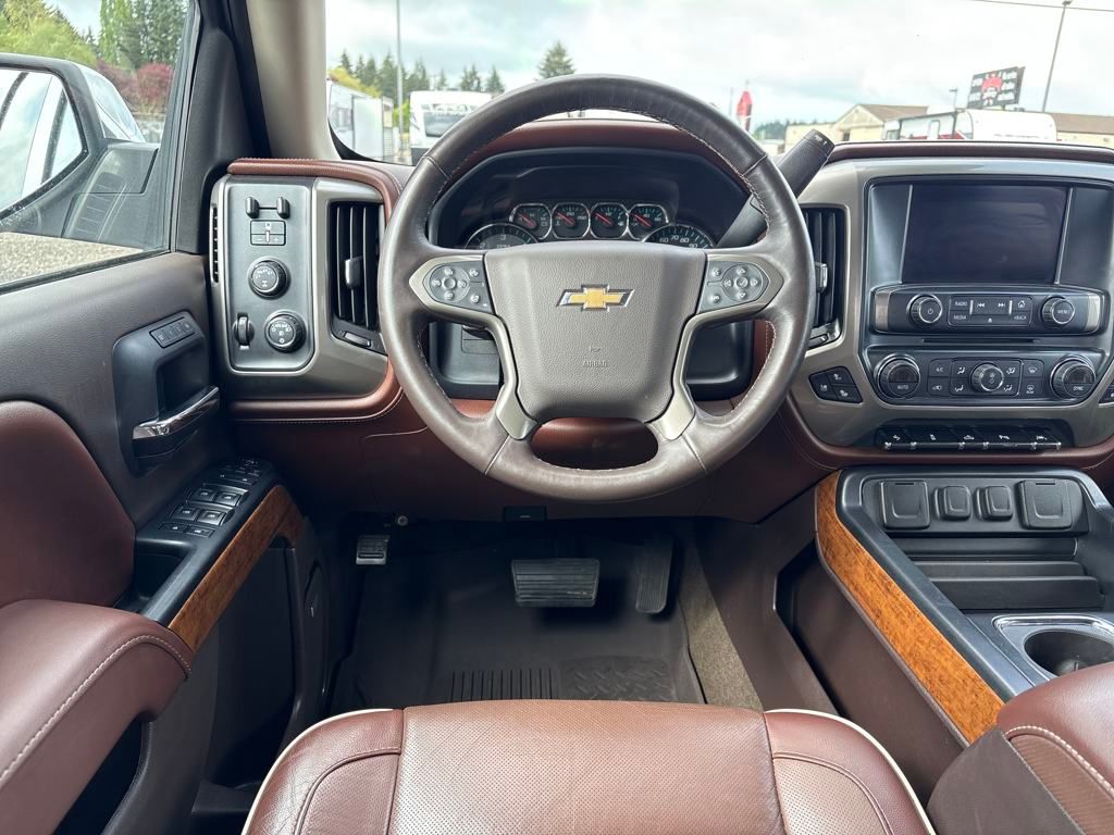 2017 Iridescent Pearl Tricoat Chevrolet Silverado 1500 High Country 4X4 Truck