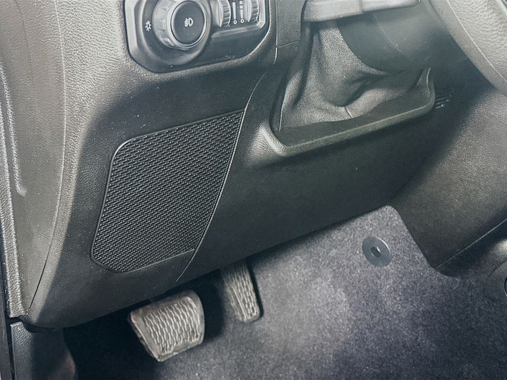 Thumbnail: 2020 Jeep Wrangler - 10