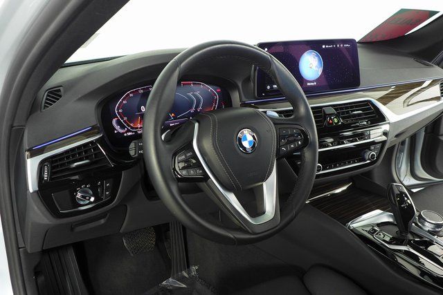 2021 BMW 5 Series 530i 27