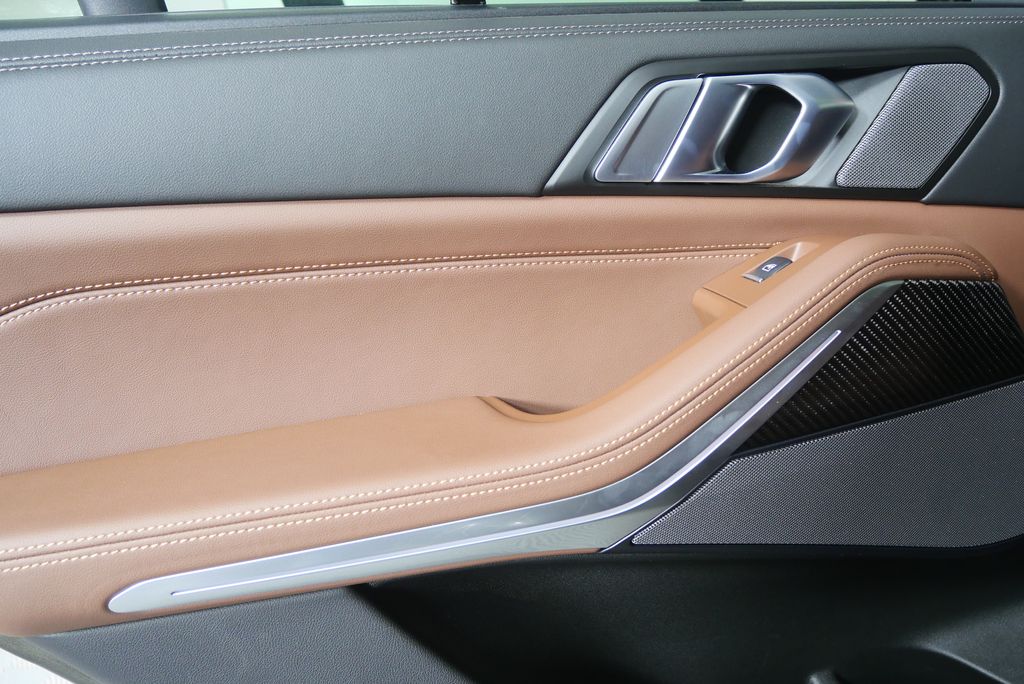 Thumbnail: 2024 BMW X5 - 13