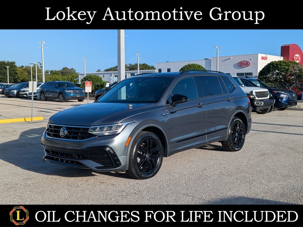Platinum Gray Metallic 2022 Volkswagen Tiguan SUV / Crossover Front-Wheel Drive 8-Speed Automatic