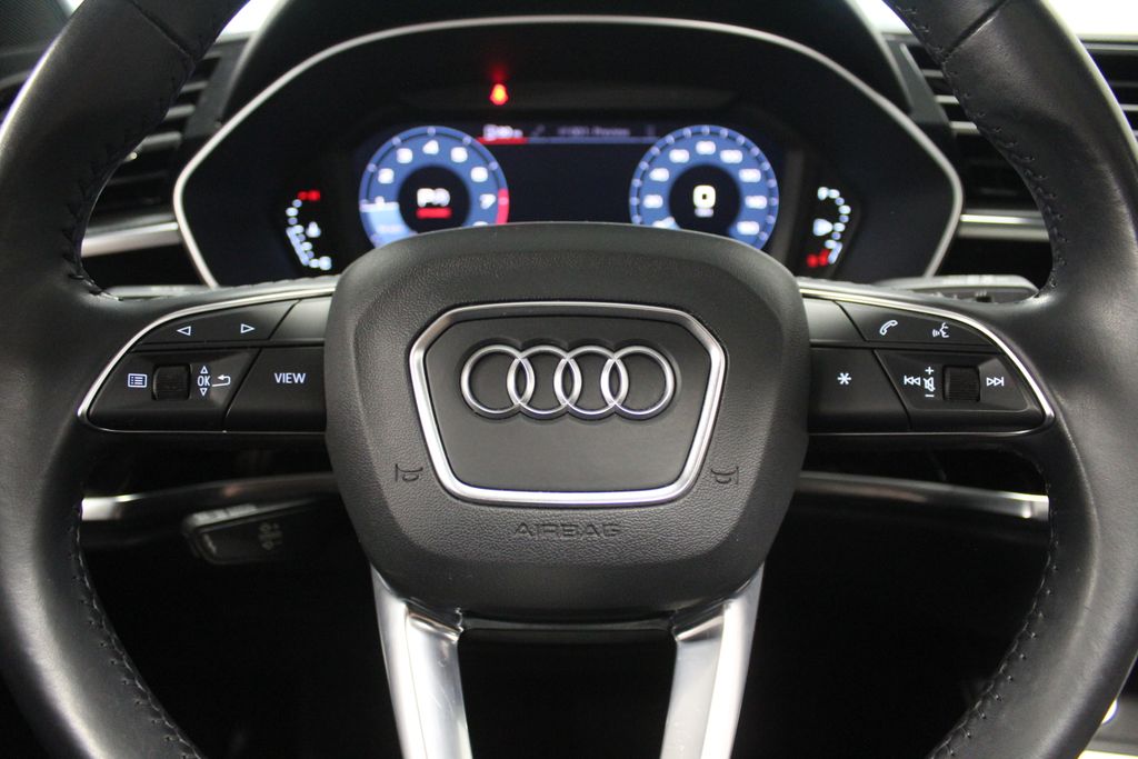 Thumbnail: 2020 Audi Q3 - 17