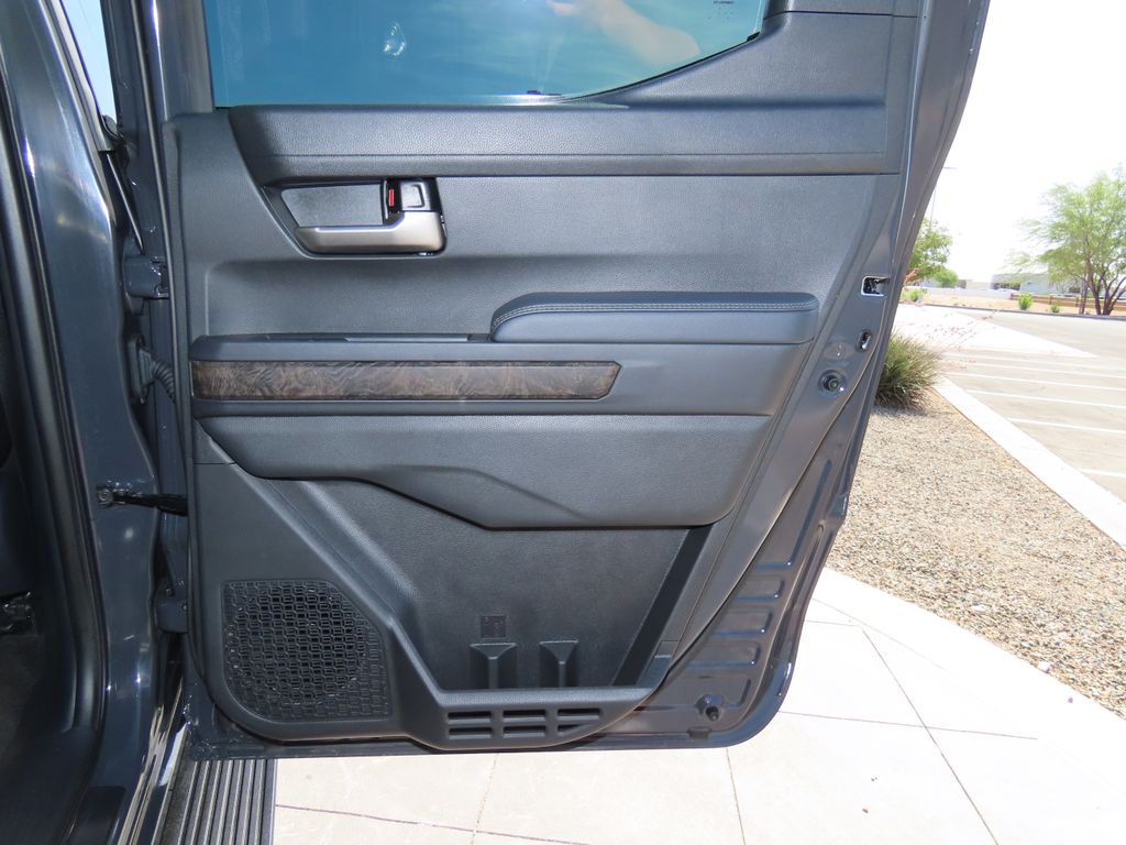 2024 Toyota Tacoma Limited 26