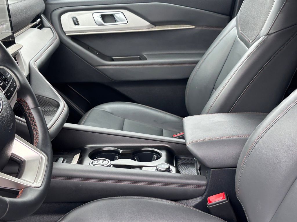 Used Car 2025 Ford Explorer  Active For Sale Under $40,000 In Austin, Texas