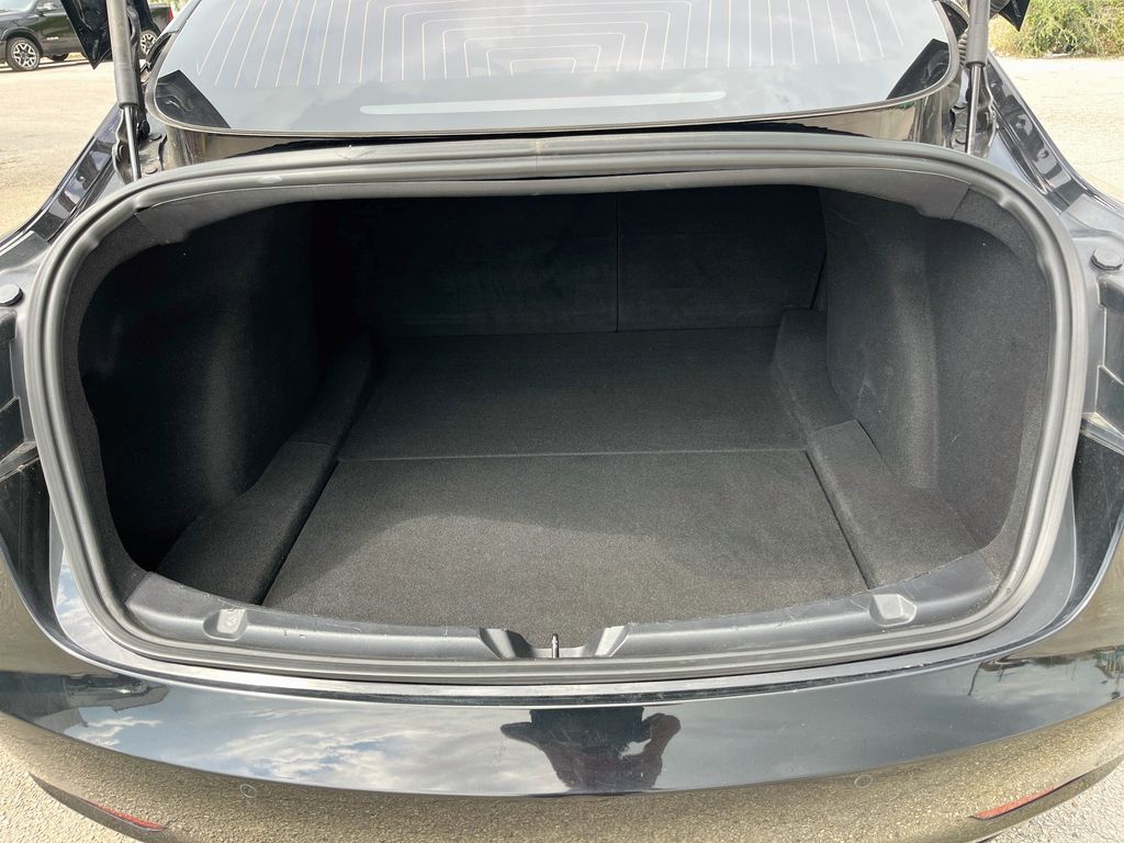 2019 Tesla Model 3 Standard Blue at Autostrade