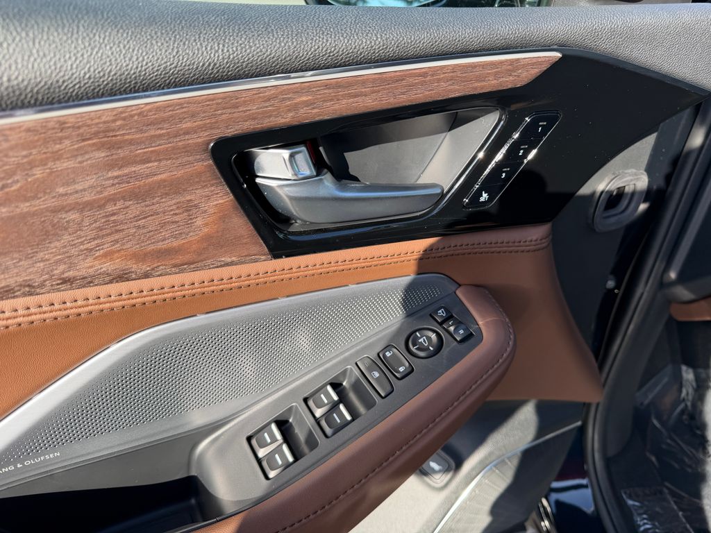 Thumbnail: 2026 Acura MDX - 13