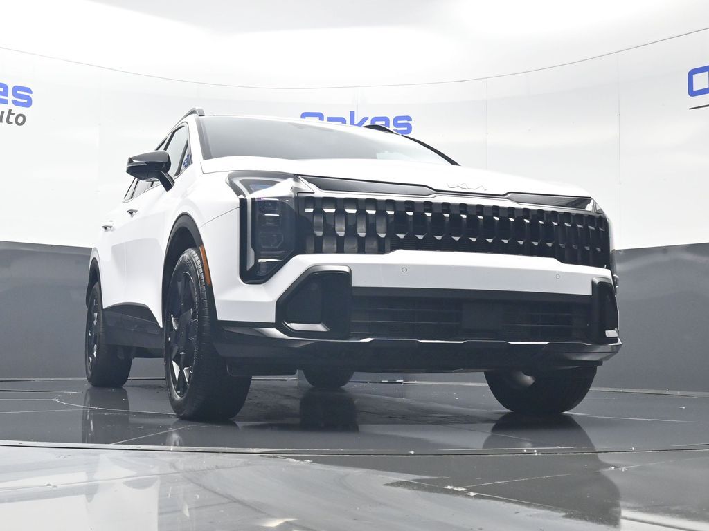 2026 Glacial White Pearl Kia Sportage X-Line AWD SUV
