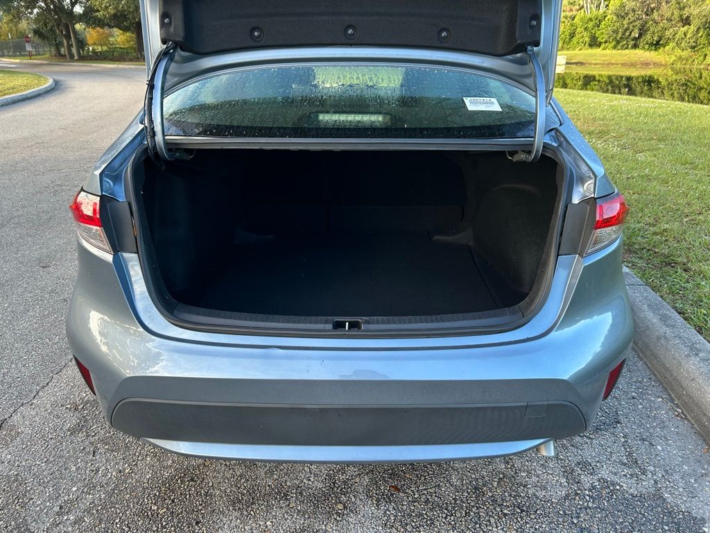 Thumbnail: 2022 Toyota Corolla - 9