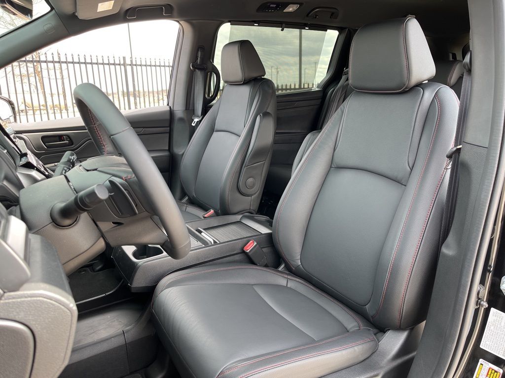 Thumbnail: 2026 Honda Odyssey - 27