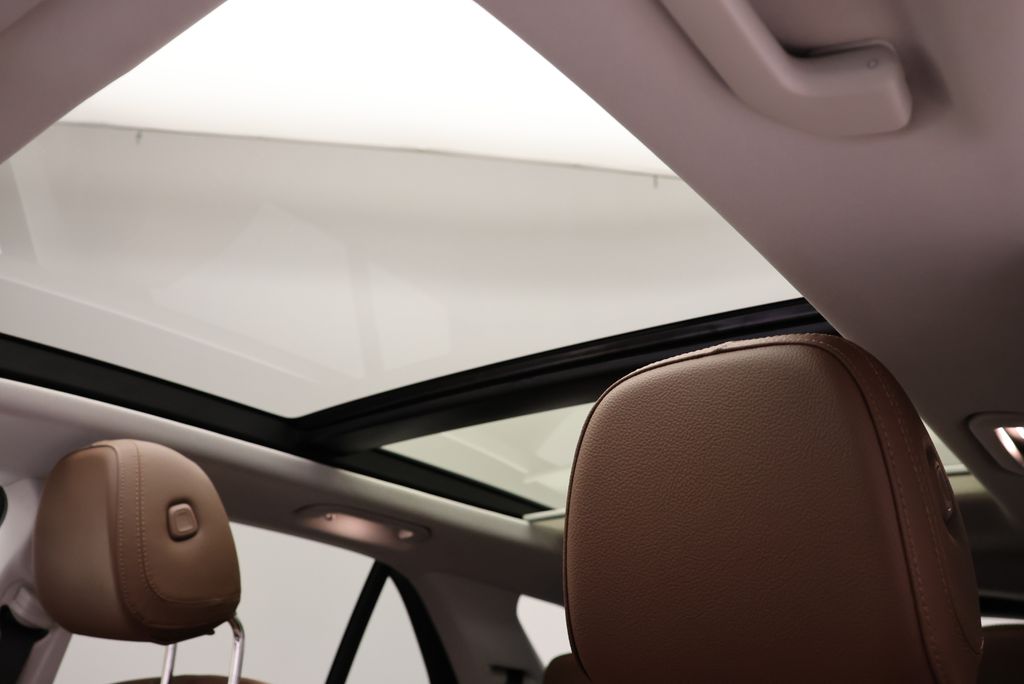 Thumbnail: 2026 Mercedes-Benz GLE - 15