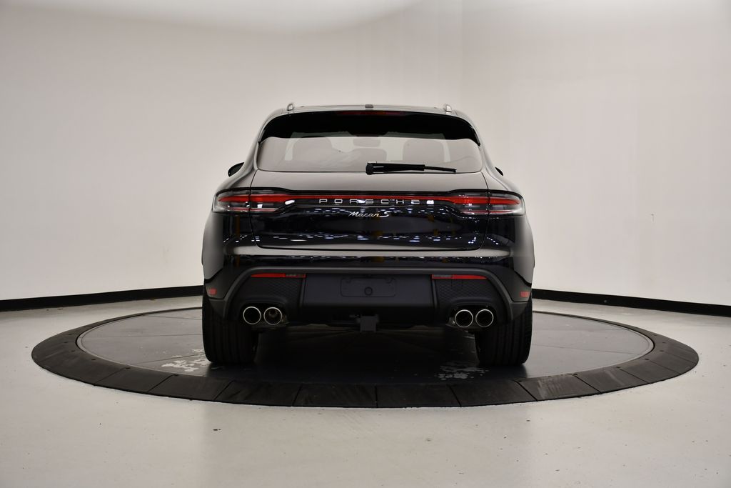 Thumbnail: 2026 Porsche Macan - 6