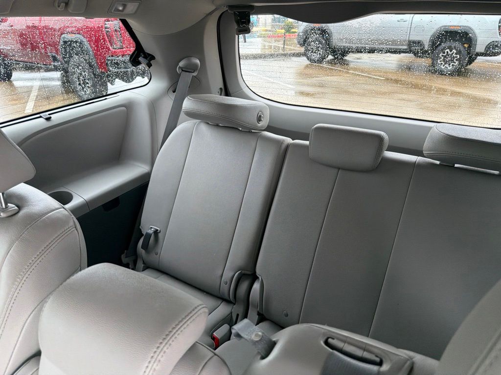 car-gallery-8