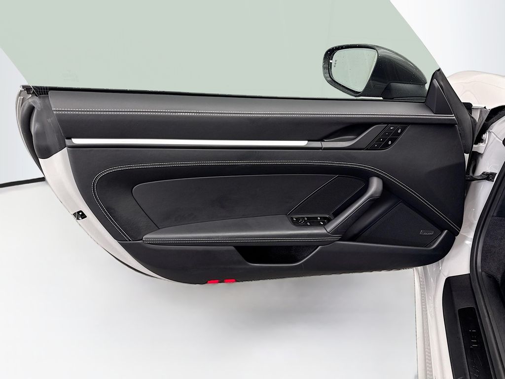 Thumbnail: 2024 Porsche 911 - 25