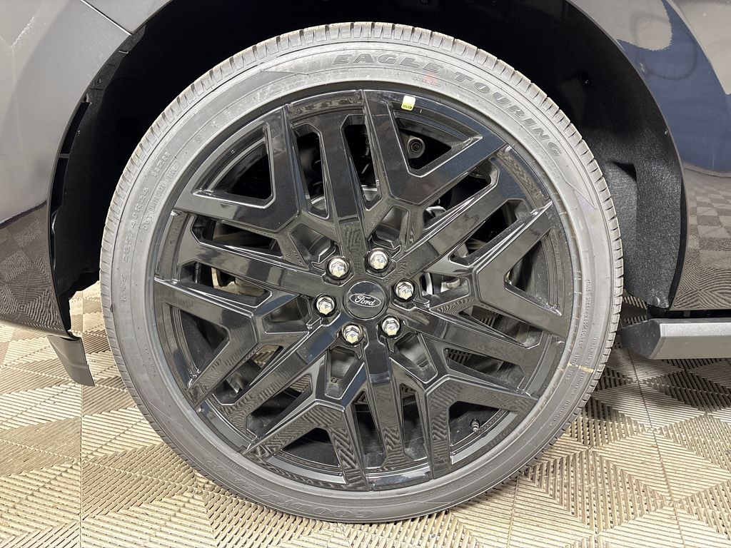 New 2027 Black Ford Platinum image 13