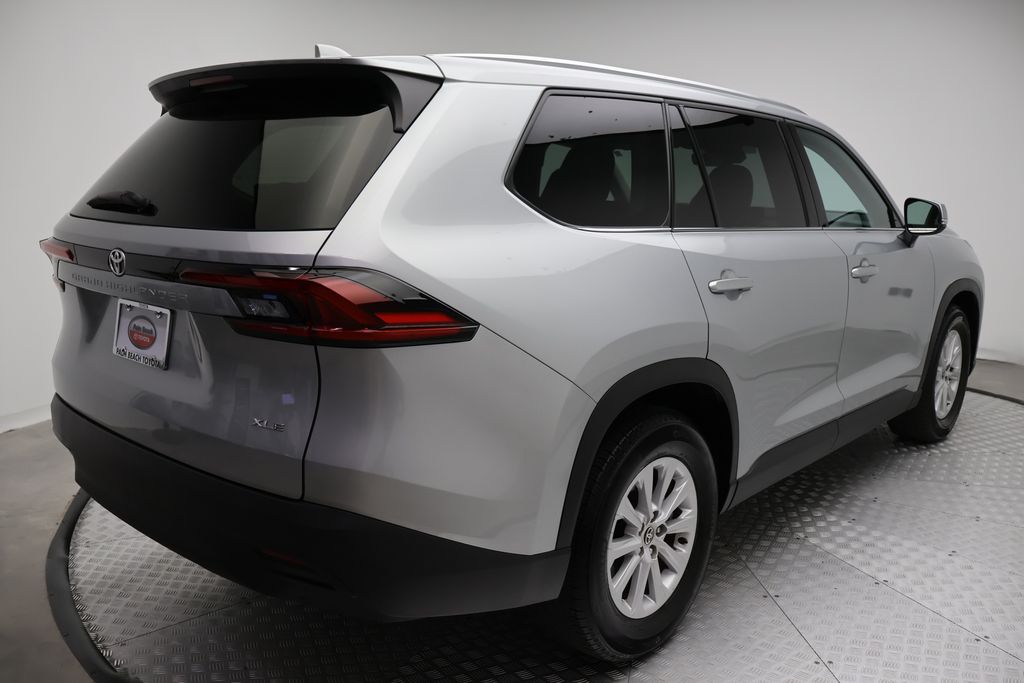 Thumbnail: 2025 Toyota Grand Highlander - 8