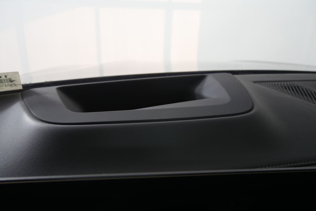 Thumbnail: 2024 BMW X7 - 21