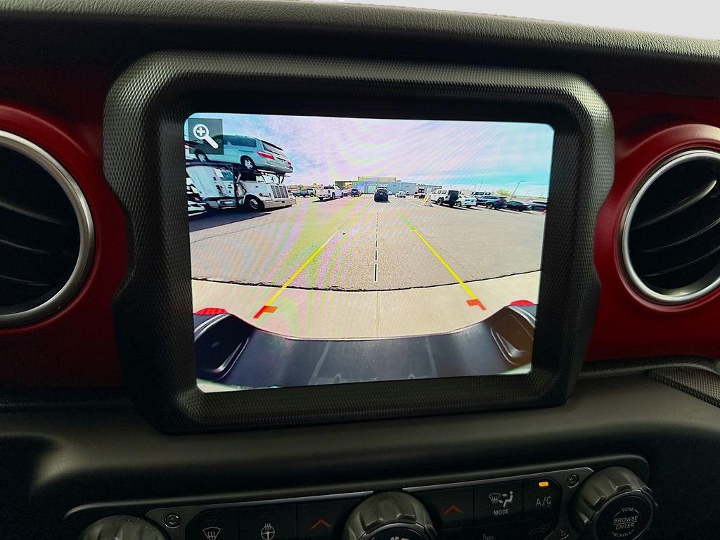 Thumbnail: 2023 Jeep Gladiator - 15