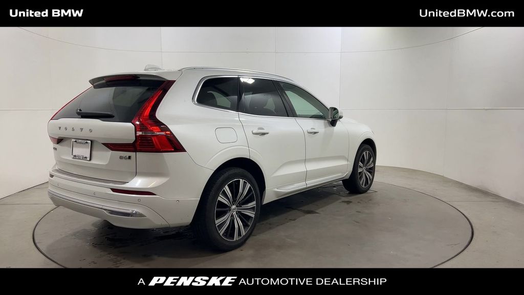 2022 Volvo XC60 B6 Inscription 8
