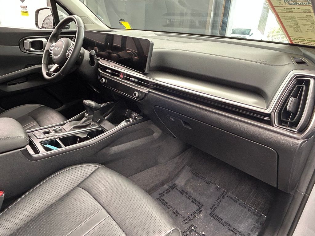 Used 2025 Wolf Gray Kia S image 50