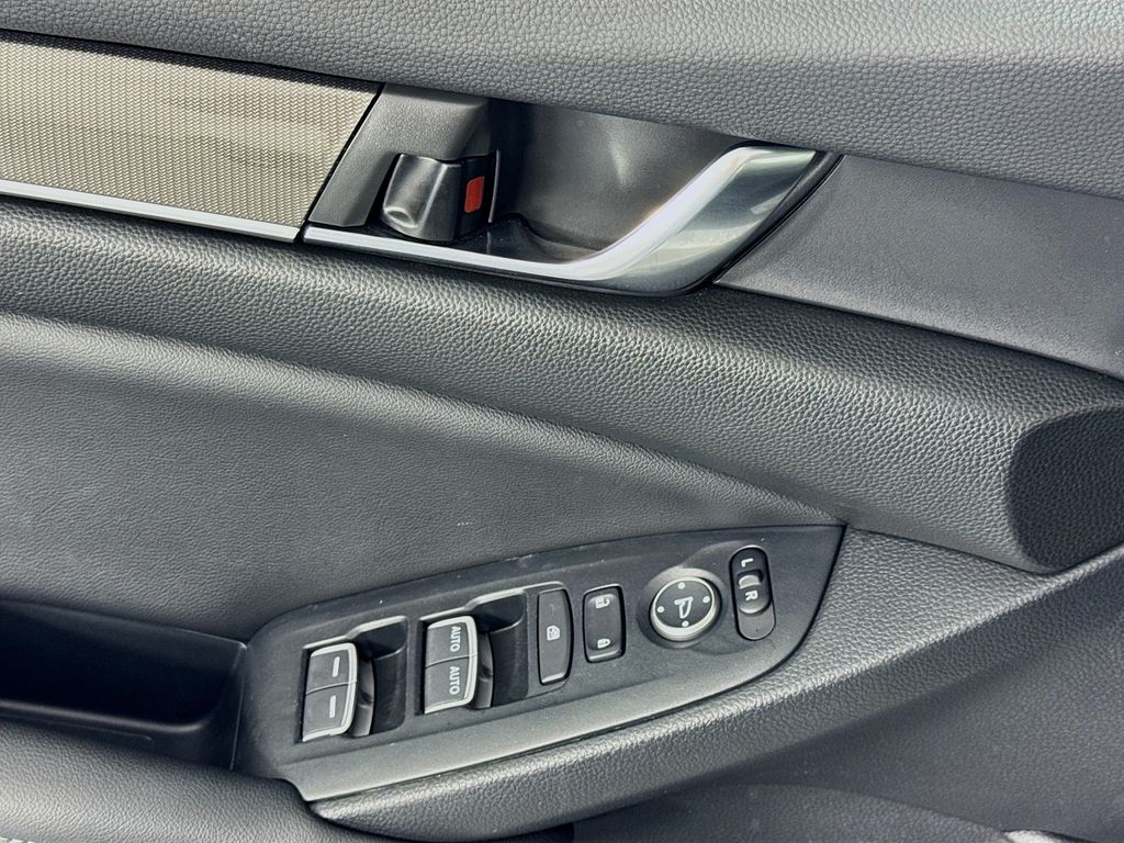 Used Car 2022 Honda Accord  Sport For Sale Under $25,000 In Austin, Texas