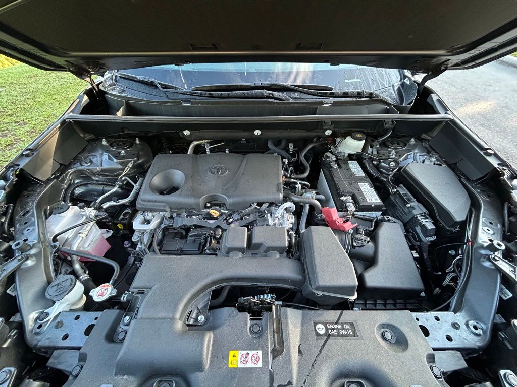 2022 Toyota RAV4 XLE 11
