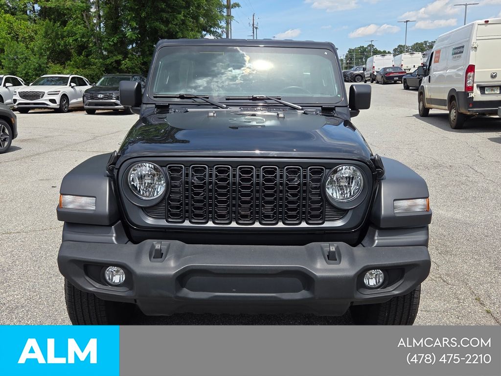Used 2025 Black Jeep Sport image 3
