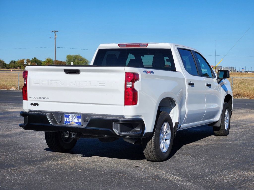 2024 Chevrolet Silverado 1500 WT 3