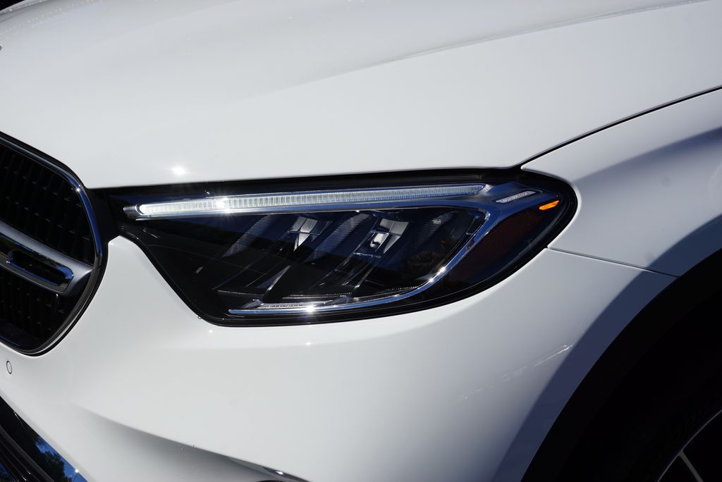 Thumbnail: 2026 Mercedes-Benz GLC - 10