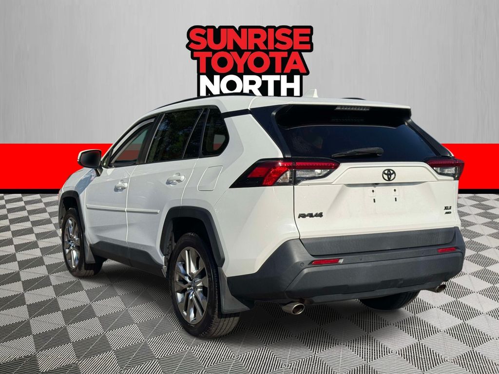Used 2019 Toyota RAV4 SUV