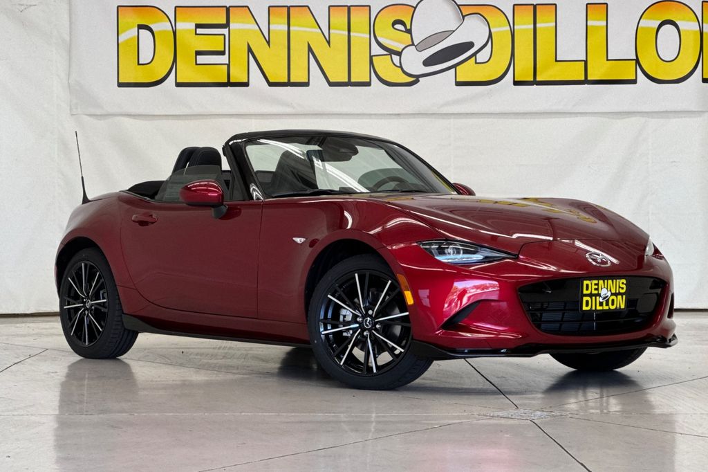 Soul Red Crystal Metallic 2025 Mazda MX-5 Miata Grand Touring RWD Convertible Rear-Wheel Drive 6-Speed Automatic