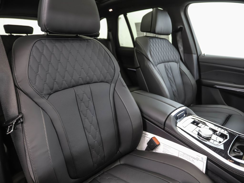 Thumbnail: 2026 BMW X5 - 31