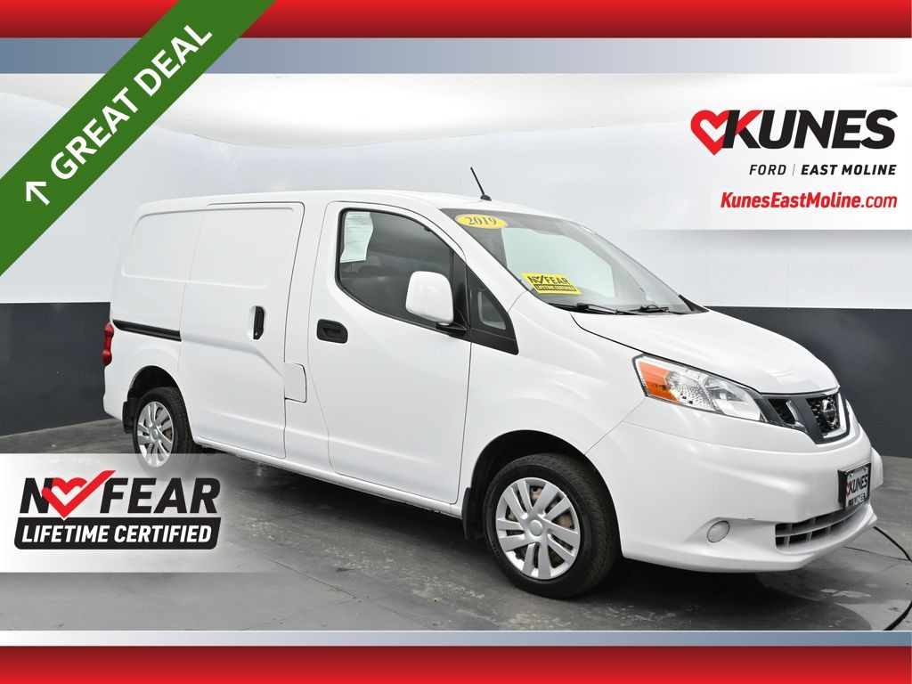  2019 Nissan NV200 SV FWD   