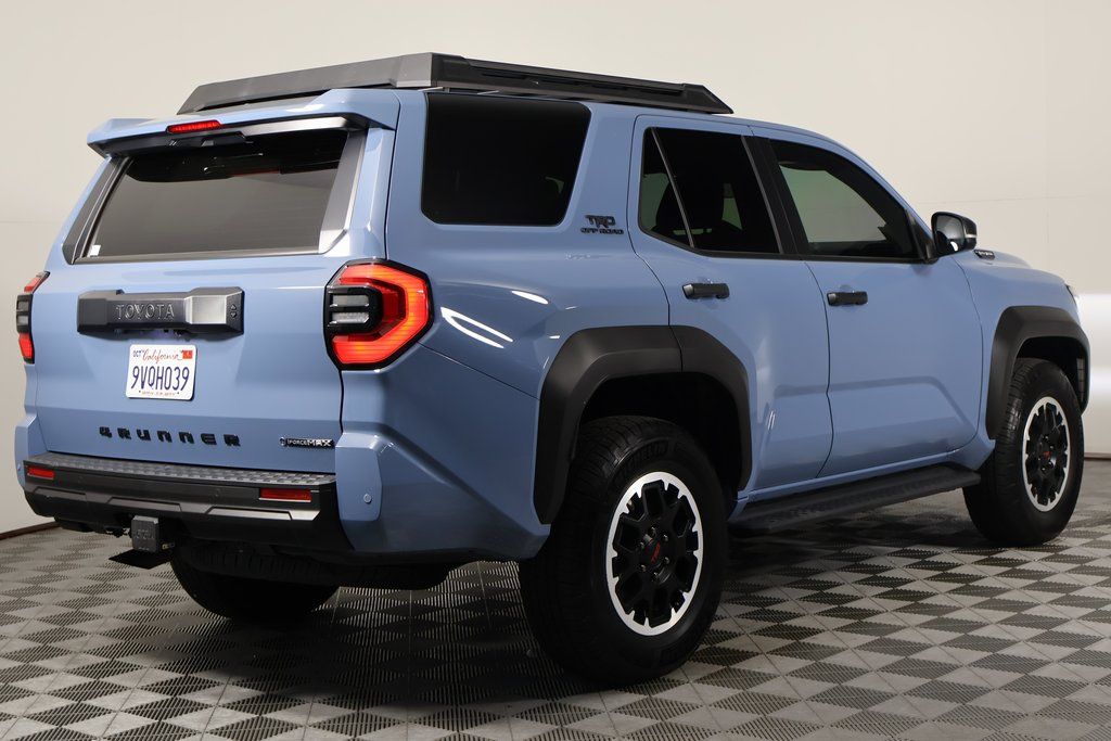 Thumbnail: 2025 Toyota 4Runner - 4