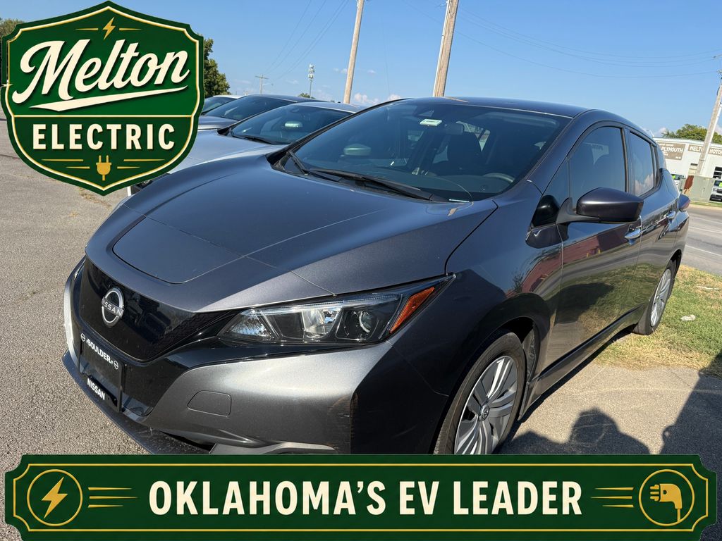2025 Nissan LEAF S FWD
