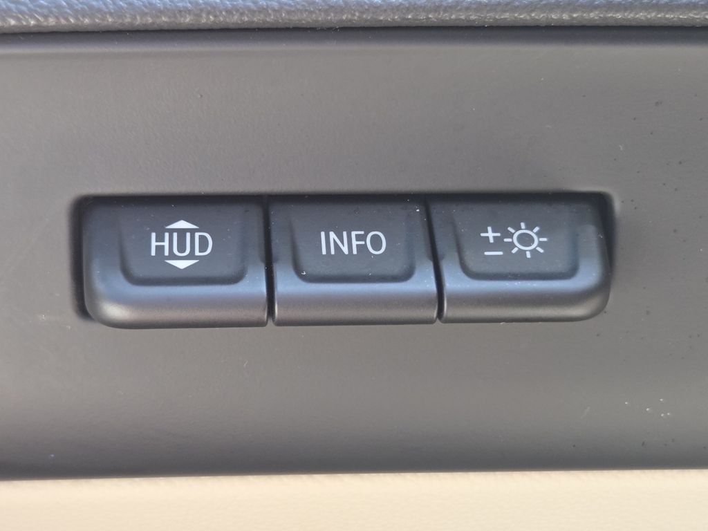 Used 2024 Black Buick Avenir image 9