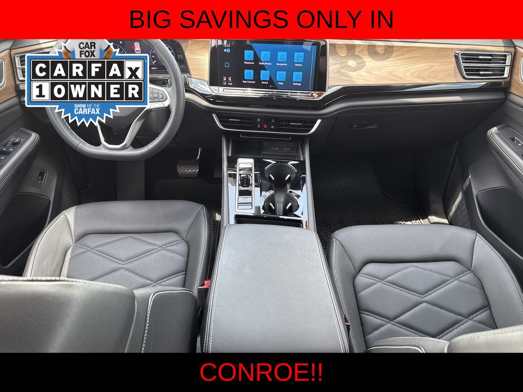 2024 Volkswagen Atlas 2.0T SE w/Technology Black at Cook Ford