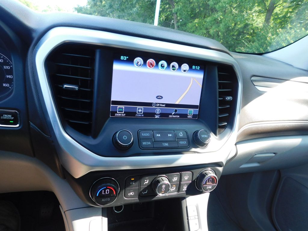 Thumbnail: 2017 GMC Acadia - 10