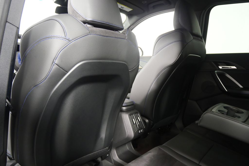 Thumbnail: 2025 BMW X1 - 16