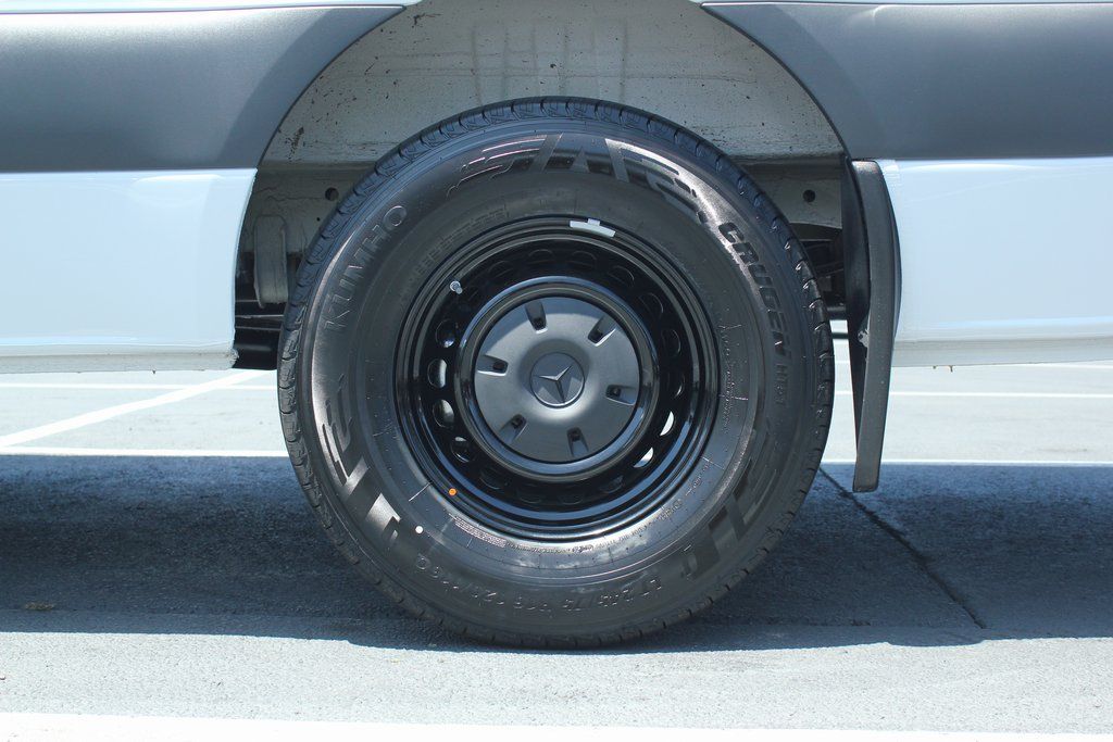 Thumbnail: 2025 Mercedes-Benz Sprinter - 10