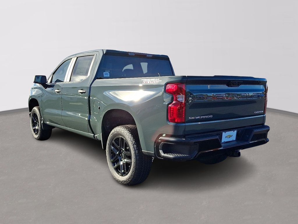 Thumbnail: 2026 Chevrolet Silverado 1500 - 3