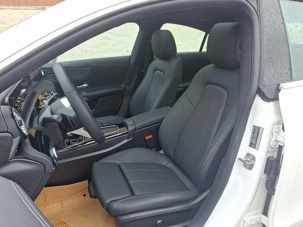 Thumbnail: 2025 Mercedes-Benz CLA - 10