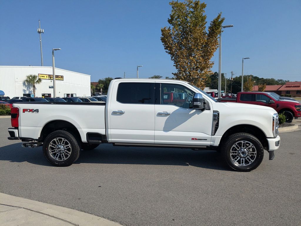 2026 Ford Super Duty F-350 SRW Platinum