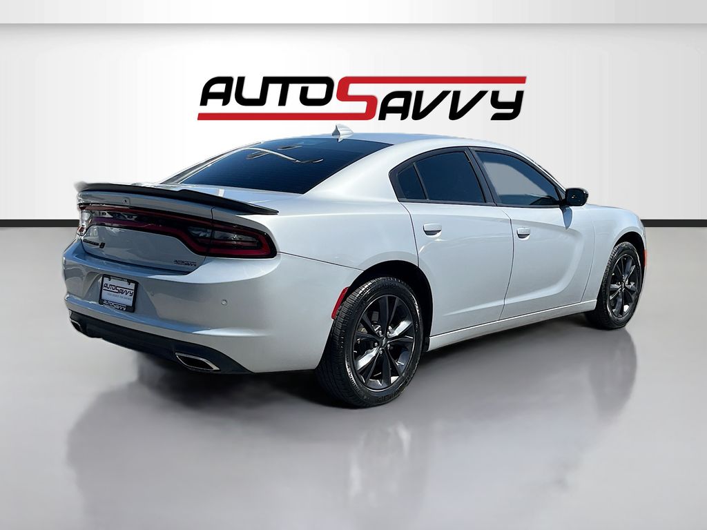 Used 2023 Silver Dodge SXT image 7