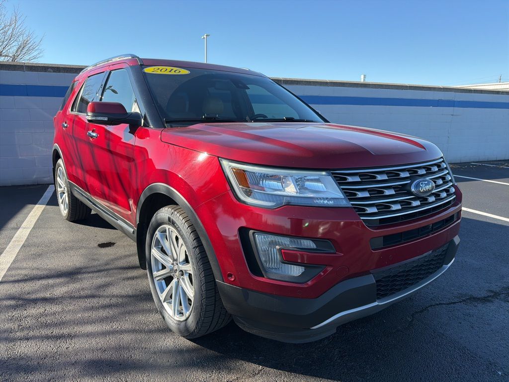 Thumbnail: 2016 Ford Explorer - 7