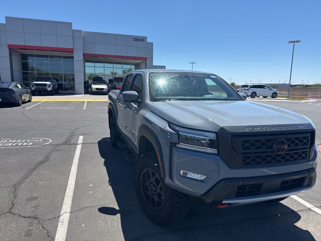 2024 Nissan Frontier PRO-4X 2