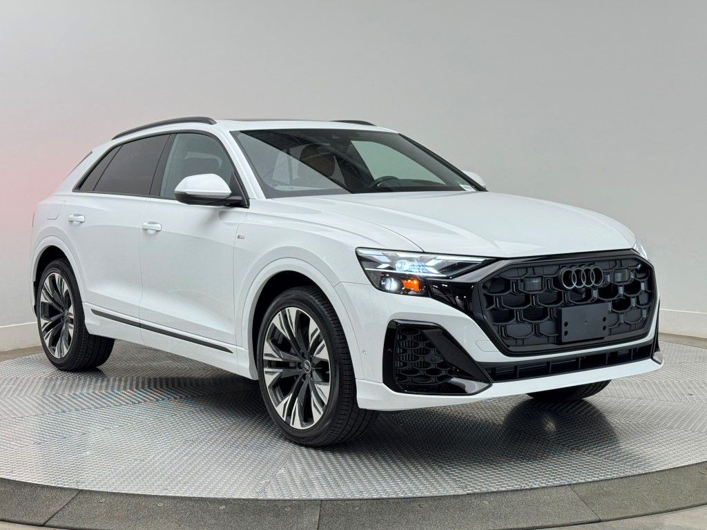 2025 Audi Q8  2