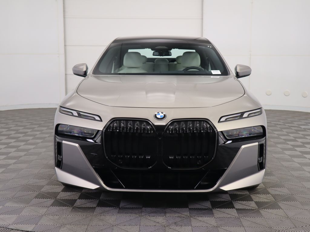 Thumbnail: 2025 BMW 7 Series - 2