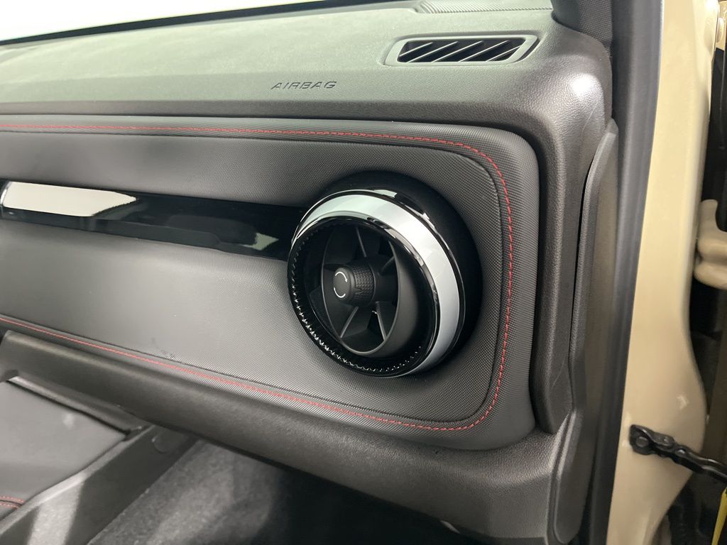 Thumbnail: 2024 Chevrolet Colorado - 10