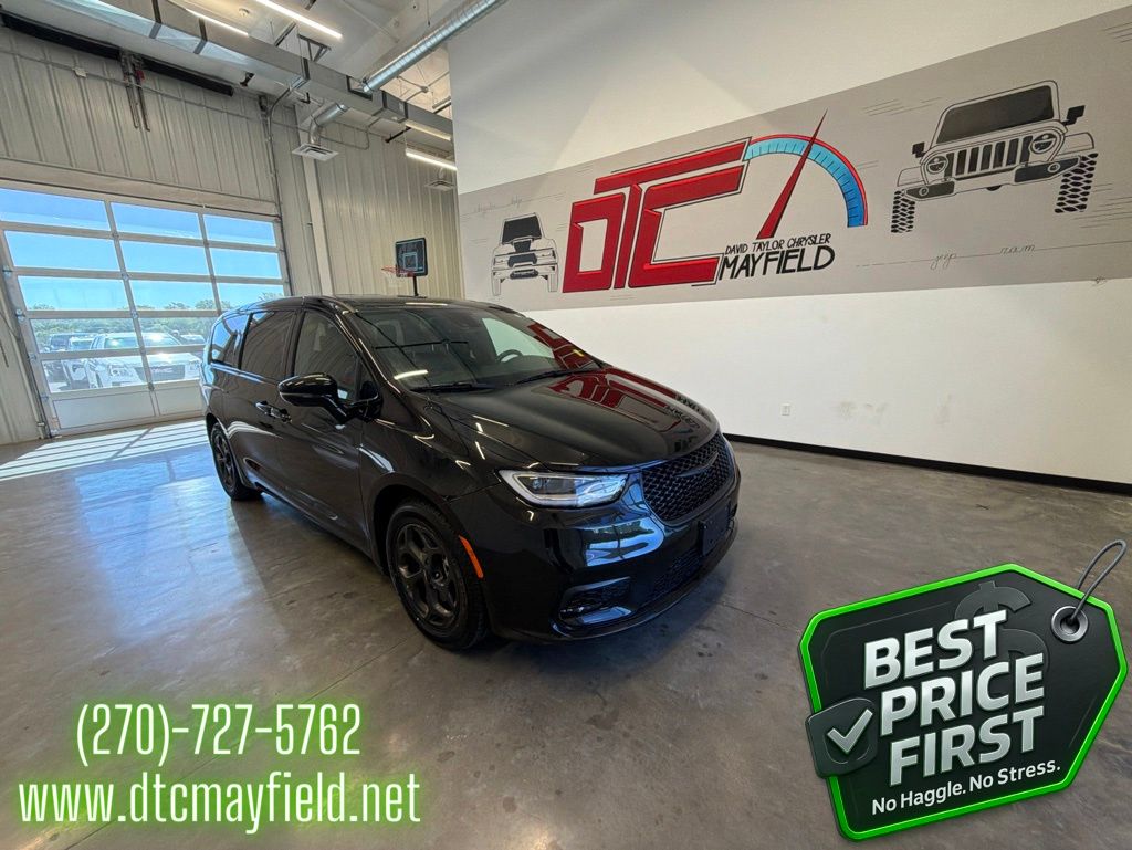 Brilliant Black Crystal Pearlcoat 2022 Chrysler Pacifica Hybrid Touring L FWD Minivan Front-Wheel Drive Continuously Variable Transmission