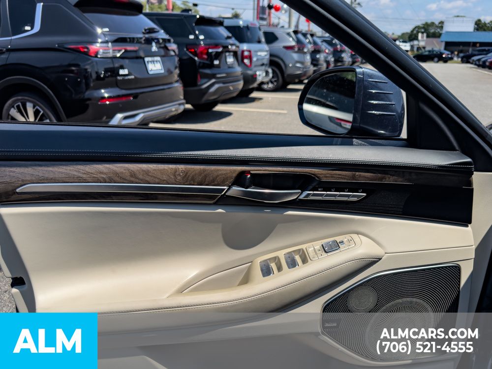Used 2017 Blue Genesis 3.3T Premium image 9